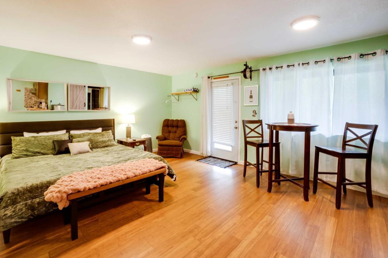 Soothing Studio With Lush Views 2 Mi To Beach! Smith River Exteriör bild