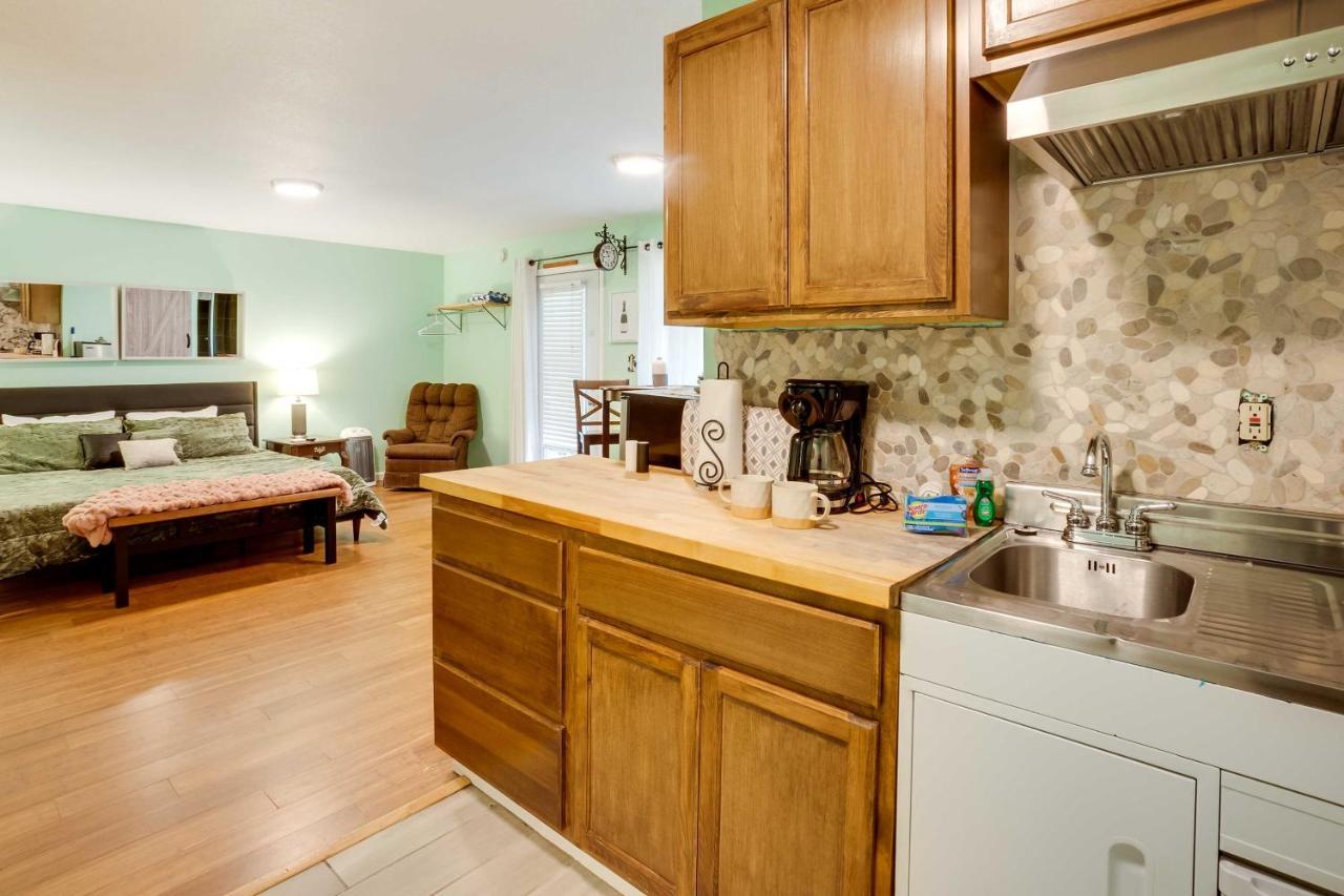 Soothing Studio With Lush Views 2 Mi To Beach! Smith River Exteriör bild